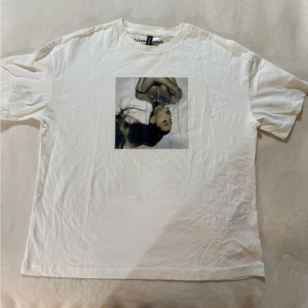 Ariana Grande x H&M T-Shirt size M